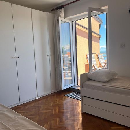 Falcon Mali Losinj Exterior photo
